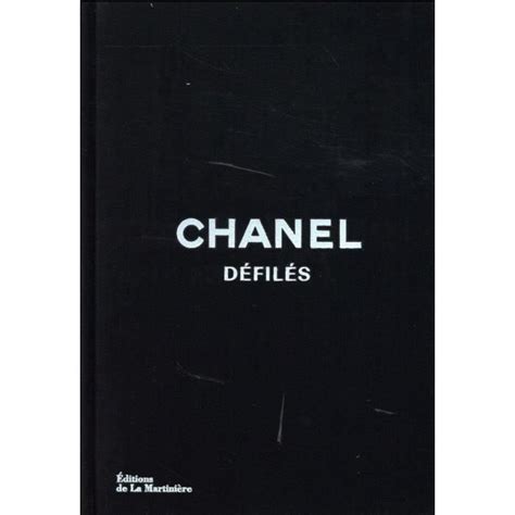 chanel défilé livre|Chanel défilés nouvelle édition L'intégrale des collections de Karl .